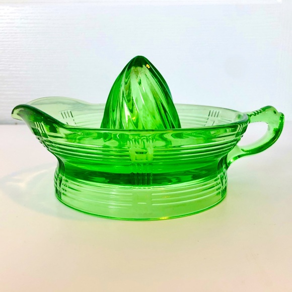 Hazel Atlas Other - Hazel Atlas Green Criss Cross Large Reamer Juicer